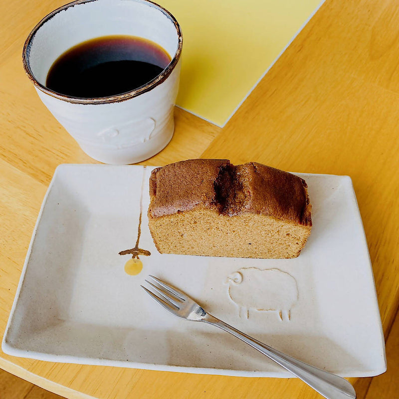【髙内 陽彩】ひつじ長角皿_益子焼