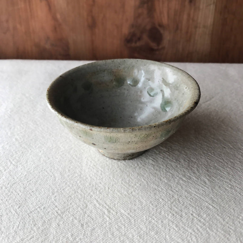 【あを】粉引灰釉ぐい吞み a_陶器
