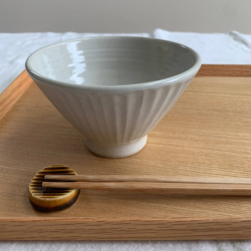 【石川譲】ご飯茶碗（白しのぎ/高型）_益子焼
