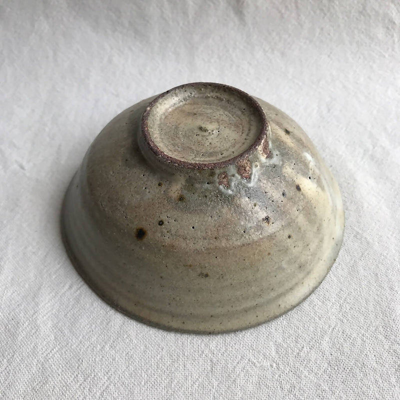 【あを】籾灰釉粉引飯碗　大_陶器