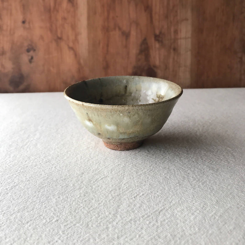 【あを】わら灰釉ぐい吞み a_陶器