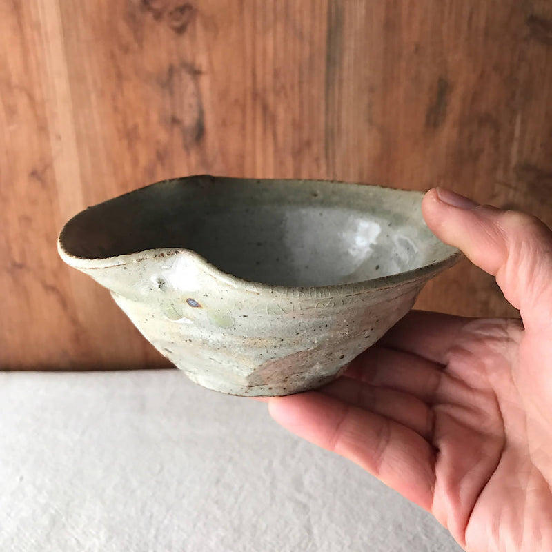 【あを】粉引灰釉輪花小鉢_陶器